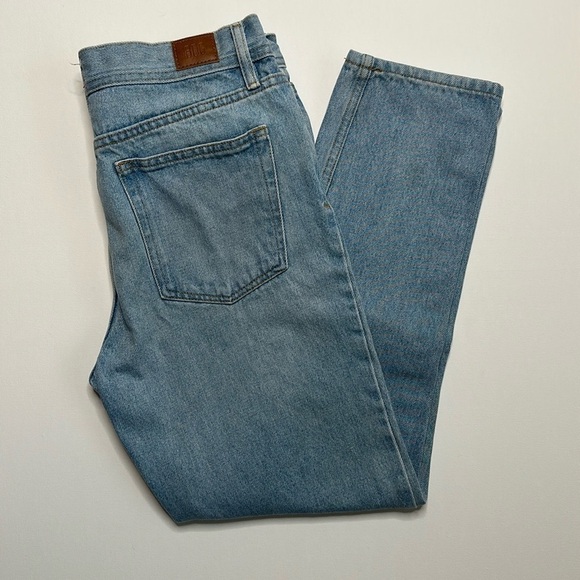 Urban Outfitters BDG Dad Slim Taper Fit Denim Jeans - Picture 1 of 8